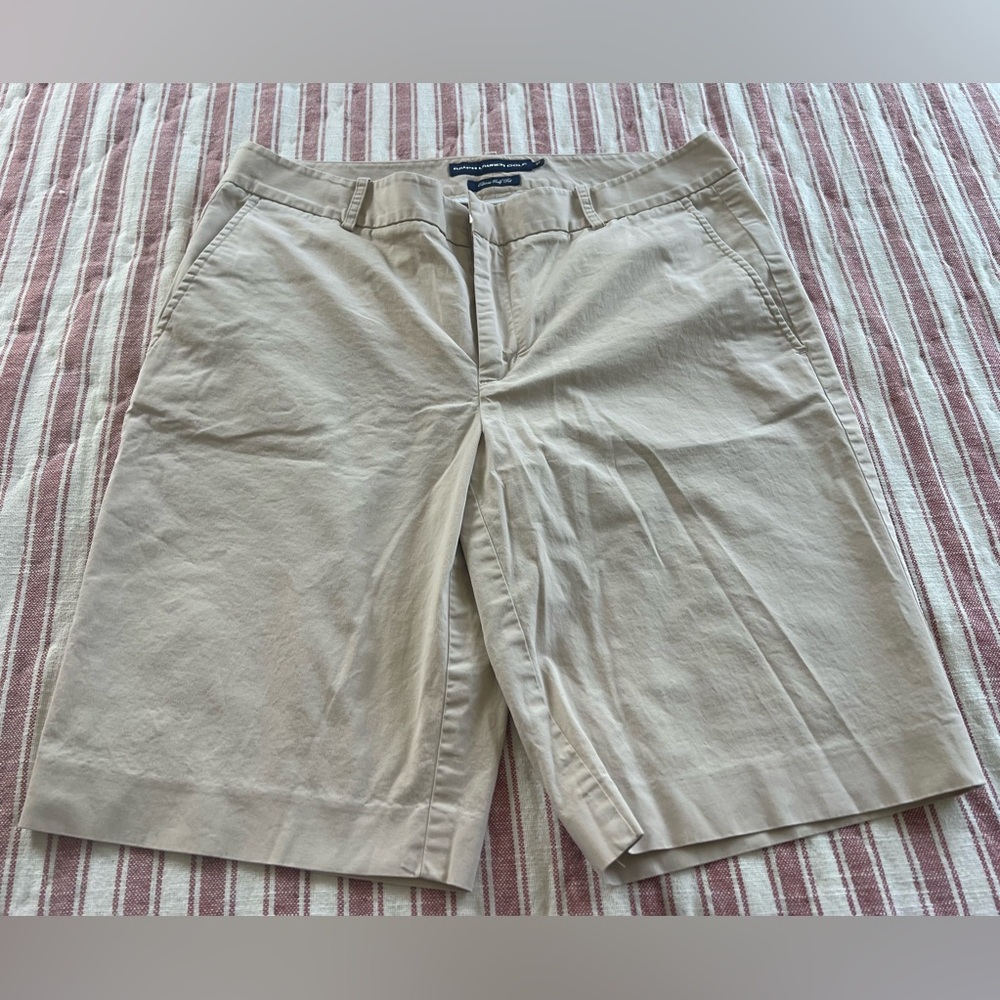 Ralph Lauren Women’s Cream Flat Front Golf Shorts, size 12